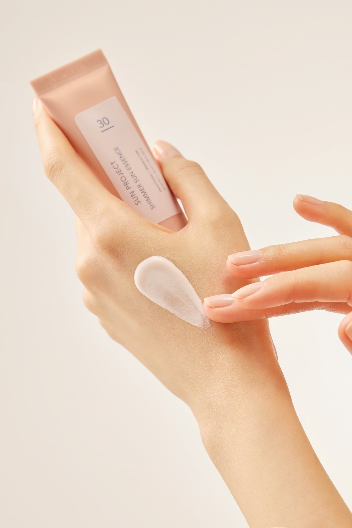 Sun Project Shimmer Sun Essence SPF30 PA++ 40ml - Aydınlatıcı Yüz ve Göz Güneş Kremi